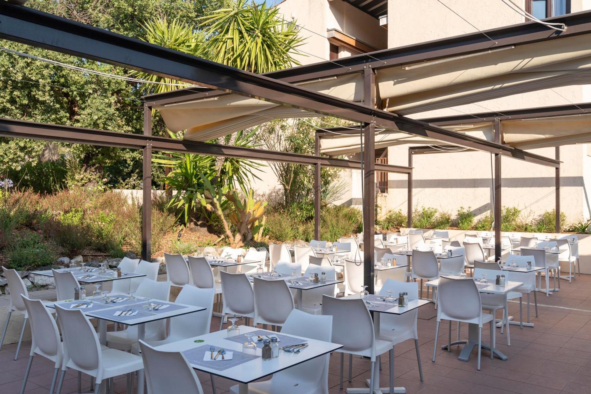 Belambra Clubs La Colle-Sur-Loup - Les Terrasses De Saint-Paul De Vence Otel Dış mekan fotoğraf